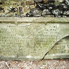 Memorial to Rabbi RI Cohen for the foundation of the synagogue and cemetery in Dover