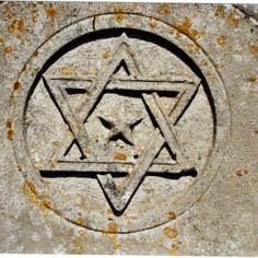 Bungay - 'Close up of so called Jewish' Tombstone in St Mary's Churchyard - The stones are apparently a Christian use of a Jewish motif