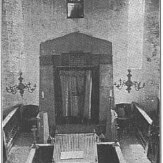 Canterbury Synagogue at its closure in 1932, with original fixtures
