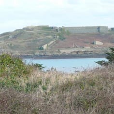 Fort Albert was a site of heavy labour for SS prisoners.  Some were allegedly murdered in acts of mass murder by throwing them of the cliffs.