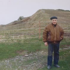 Georgi Kondakov at the site of his first day of work on Alderney (the Glacis of Fort Albert) forty years on (Ph. Brian Bonnard)