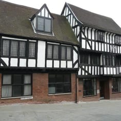 Dernstall House and the Cardinal's Hat Inn - the previous houses on the site were inhabited by medieval Jews.  Grantham Street, with a small opening on the left was also another important area of Jewish residence.