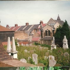 Chatham Synagogue and Cemetery - a near unique original juxtaposition of of cemetery and synagogue (though originally the two may have been separated)