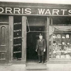Morris Wartski opened his original shop 21 High Street, in Bangor, in 1895.